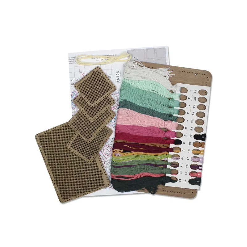 Вышивка крестом на деревянной основе "Весенний коллаж" 26*17 см SO-123