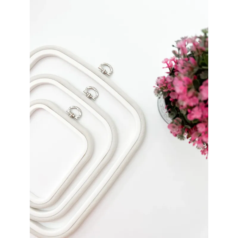 12,5x14,5 cm kvadratinis lankelis (baltas) 230-11WHT