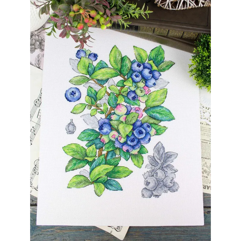 Siuvinėjimo kryžiuku rinkinys "Mėlynės" 28*20 cm SNV-929