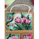 Point de croix sur base en bois "Collage de printemps" 26*17 cm SO-123