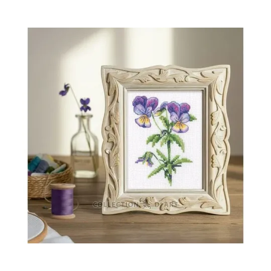 Kit de point de croix "Violette" 8,5*12 cm RTOC451