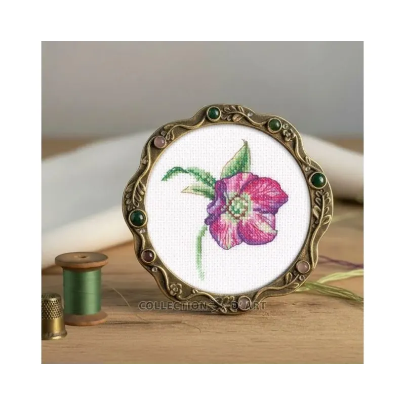 Cross-stitch kit "Hellebore" 8,5*9,5 cm RTOEH385