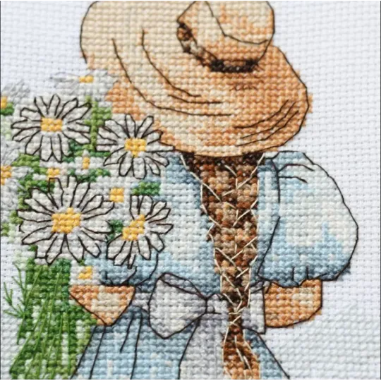 Cross-stitch kit "Daisies for her" 15 х 15 cm AAHM-099