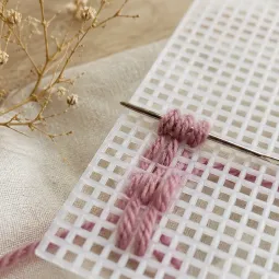 Plastic canvas count 7 Clear 30.5x45.7 cm A2107