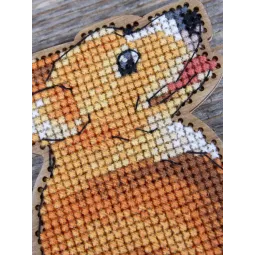 Cross-stich on wooden base "Corgi and ottoman" 16*12*7 cm SO-163