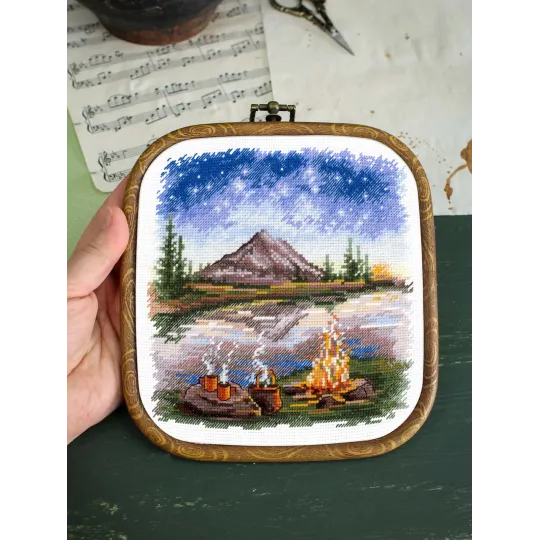 Kit de point de croix "Sous le ciel étoilé" 16*16 cm SNV-955
