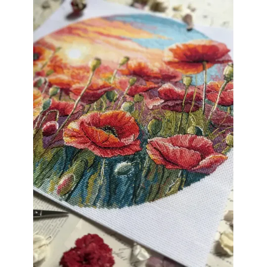 Cross stitch kit "Sun in poppies" 29 x 27 cm SANS-85
