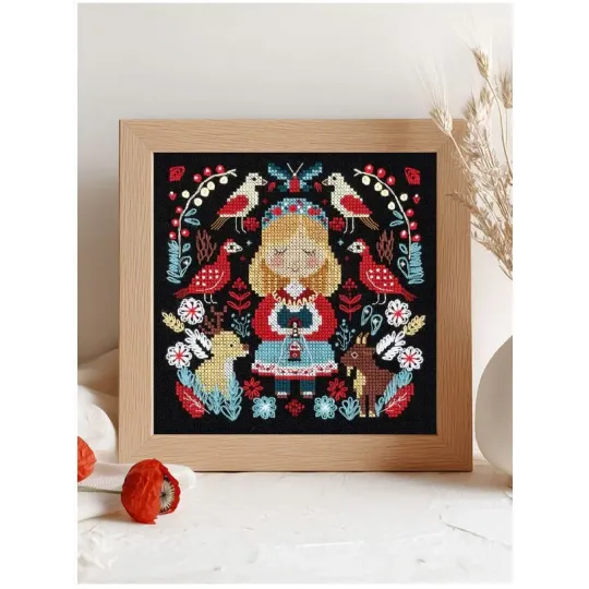 Cross stitch kit "Mistress of the Forest" 15.5 x 15.5 cm PCE-7505