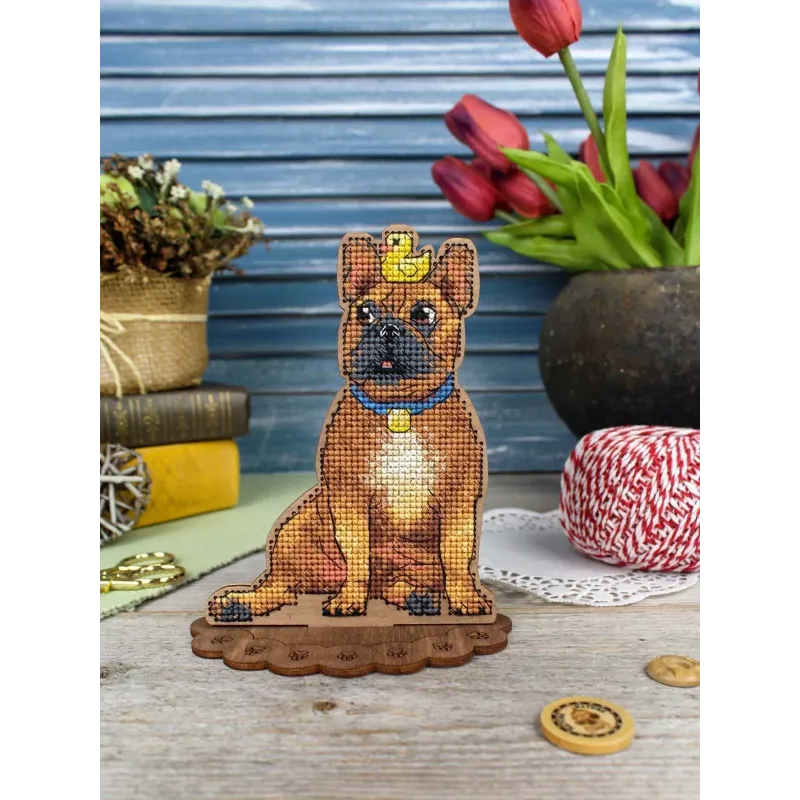 Point de croix sur base en bois "Bouledogue français et canard" 14*12*7 cm SO-166
