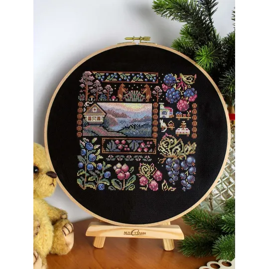 Kryželiu siuvinėjimo rinkinys "Mėginys. Aušra kaime" 19*19 cm SNV-1036