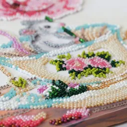 Kit de broderie avec perles de taille moyenne "Une touche de printemps" 20 x 20 cm AAMB-146