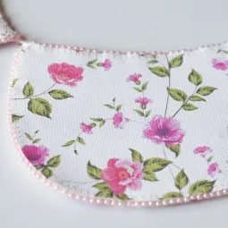 Hauptperlenstickerei-Set Kragen "Rosen Schleier" 25 x 27 cm AADC-007