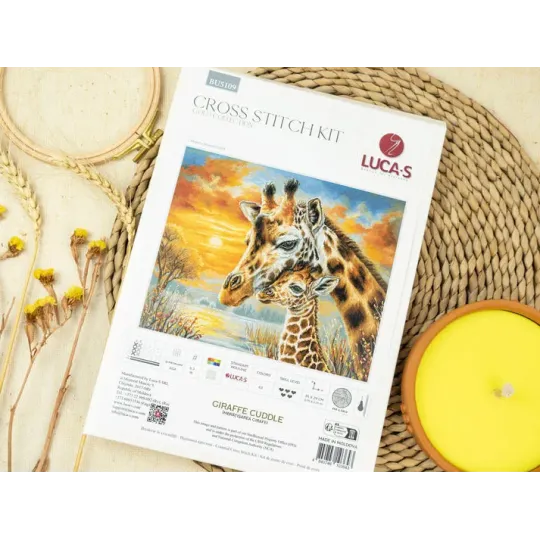 Kreuzstich-Set "Giraffe Cuddle" 35 x 29 cm SBU5109