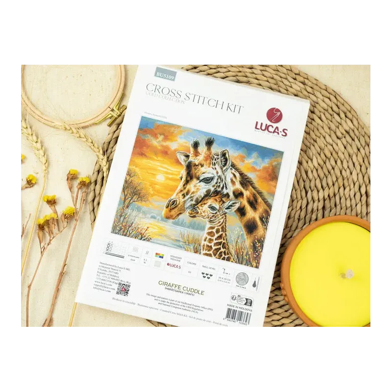 Cross Stitch Kit "Giraffe Cuddle" 35 x 29 cm SBU5109