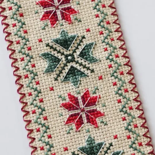 Kreuzstich-Set Lesezeichen "Florale Talisman" 6,5 x 18 cm AAHK-002