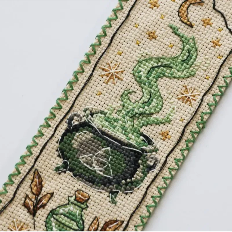 Kit de point de croix Marque-page "Le pouvoir des trois" 6,5 x 18 cm AAHK-003