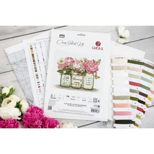 Kit de point de croix "Petit à petit floraison" 33x24 cm SB7065