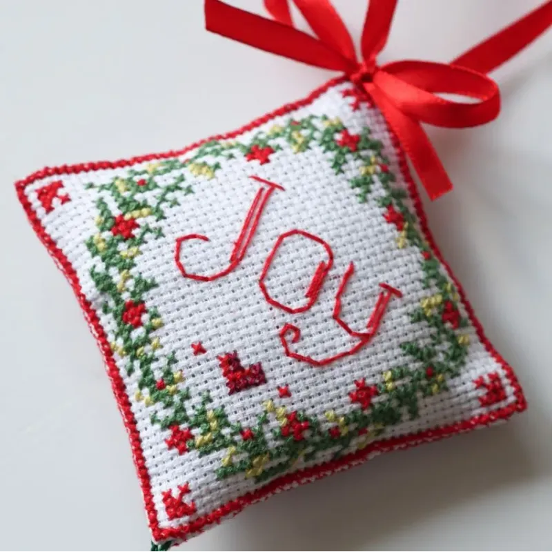 Cross-stitch kits three-dimensional decoration "Christmas joy" AAHT-008