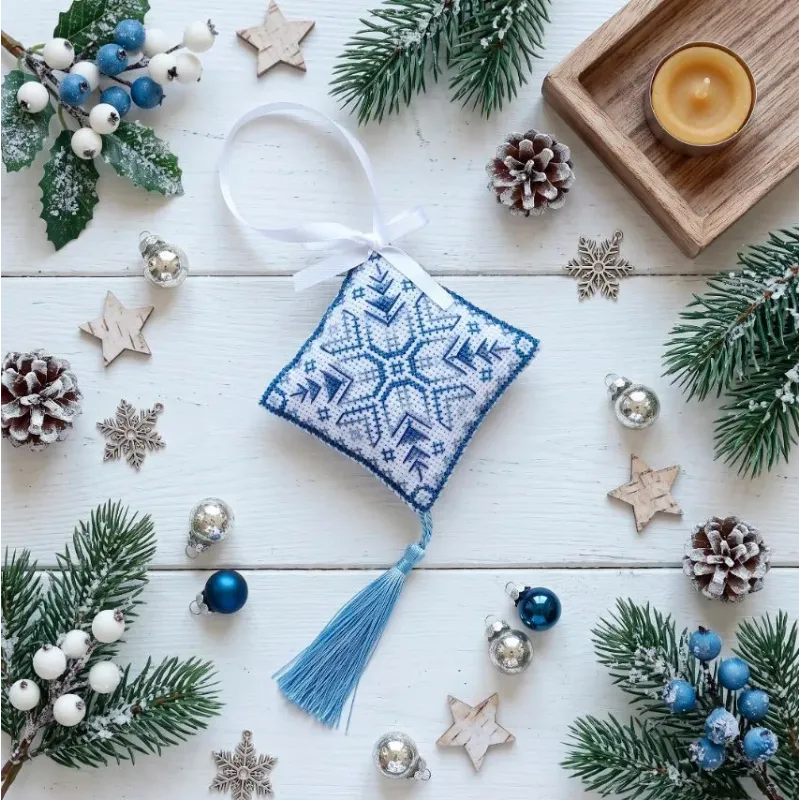 Kreuzstich-Kits dreidimensionale Dekoration "Frosty Ornament" AAHT-003