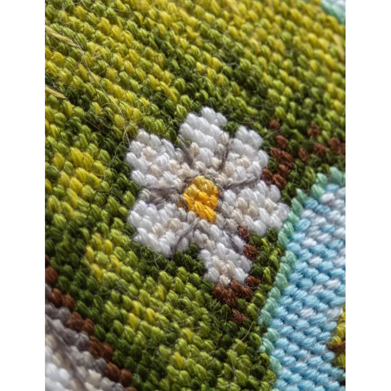 Siuvinėjimo kryželiu rinkinys "Žydintis nykštukas" 20x20 cm SRA1042