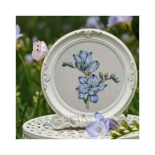 Kit de point de croix compté "Freesia" 12 x 12 cm CDABC8112