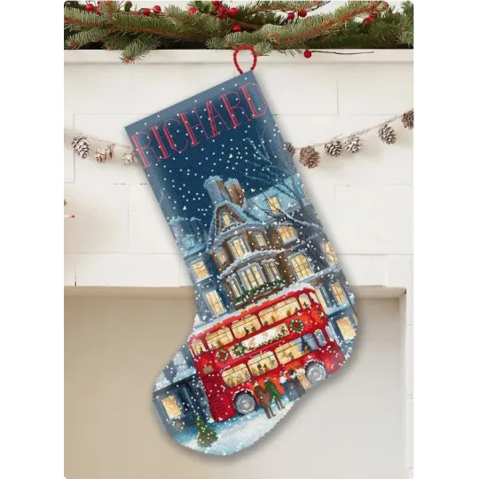 Siuvinėjimo kryželiu rinkinys "London Christmas Bus Stocking" 23x30 cm L10-003