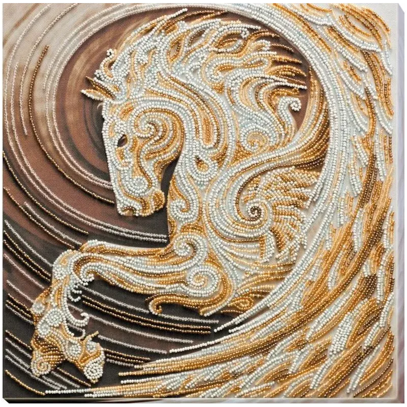 Karolių siuvinėjimo rinkinys ant meno drobės "Pegasas" 30 x 30 cm AAB-657