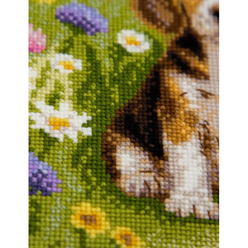 Siuvinėjimo kryželiu rinkinys "Pievinis šuniukas" 20x20 SRA1048