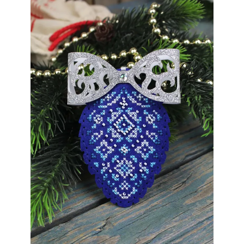 Cross stitch kit "Pine cone with a bow" 12 x 9 cm ST-1205