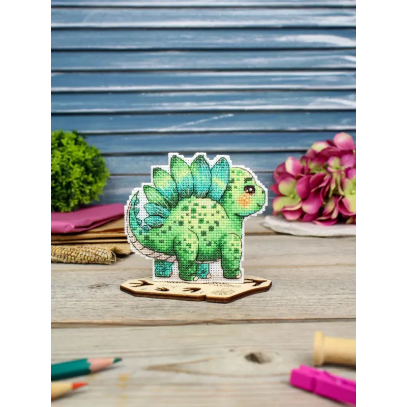 Cross stitch kit "Baby Stegosaurus" 10 x 10 cm SR-1344