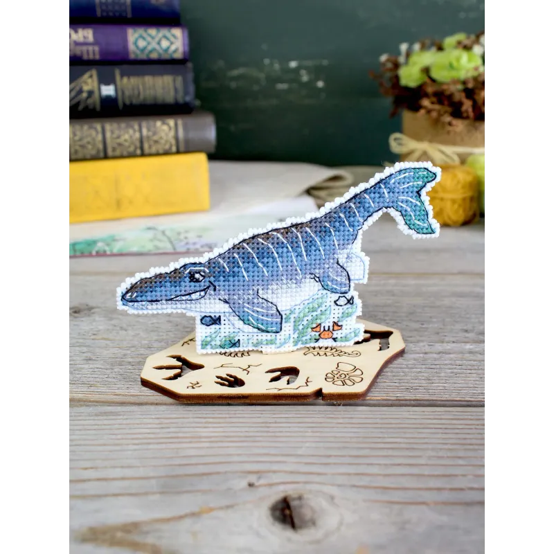 Siuvinėjimo kryželiu rinkinys "Dinozaurai. Mozazauras" 8 x 12 cm SR-1348
