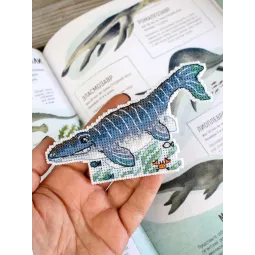 Siuvinėjimo kryželiu rinkinys "Dinozaurai. Mozazauras" 8 x 12 cm SR-1348