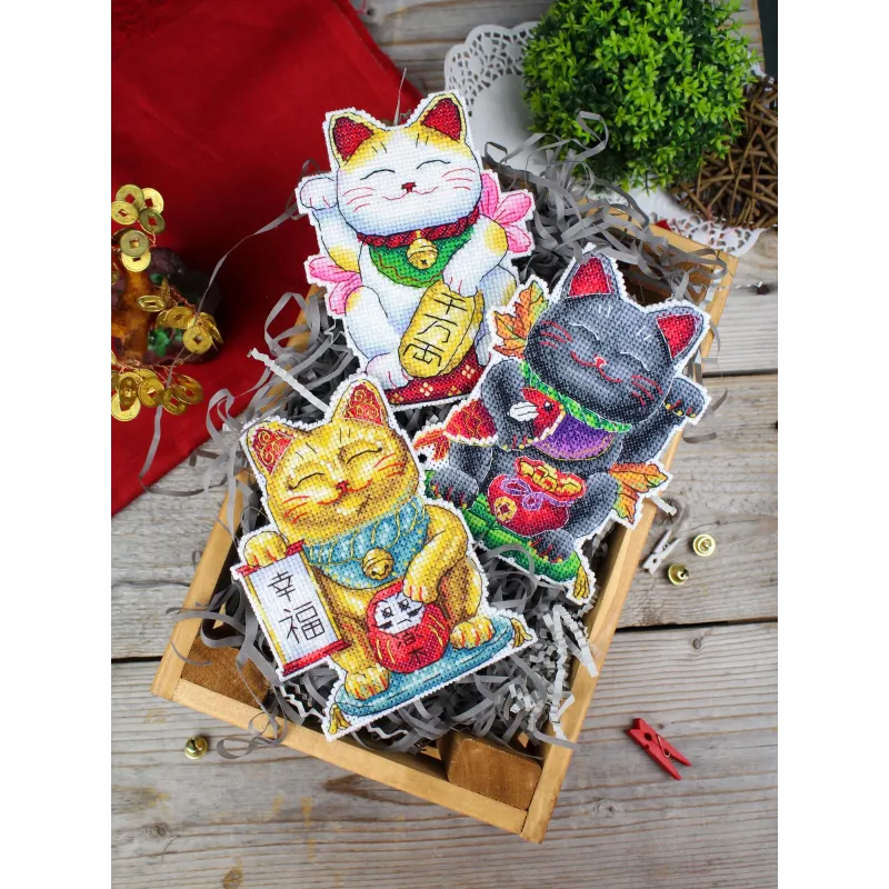 Siuvinėjimo kryželiu rinkinys "Auksinis maneki-neko" 13 x 10 cm SR-1334