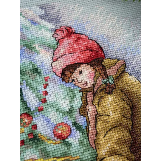 Cross stitch kit "Near the decorated Christmas tree" 26*22 cm SNV-1018
