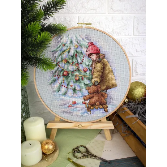 Kit de point de croix "Près du sapin de Noël décoré" 26*22 cm SNV-1018