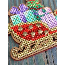 Kreuzstich auf Holz "Weihnachtsbaumschmuck. Festlicher Schlitten" 8*9 cm SO-145