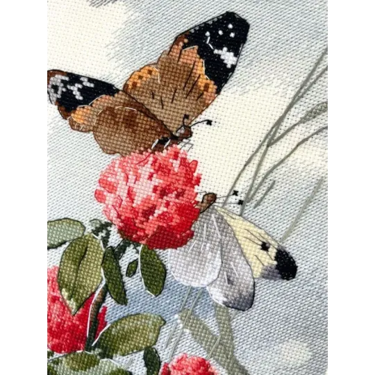 Kreuzstich-Set "Tanz auf den Blumen" 15×25 cm S1741