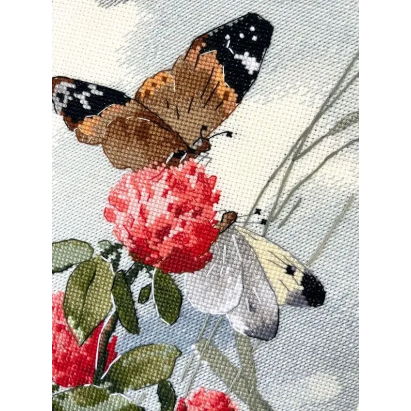 Kreuzstich-Set "Tanz auf den Blumen" 15×25 cm S1741