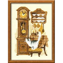 Katė su laikrodžiu SR858