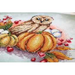 Hibou sur une citrouille SRK-706
