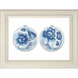 IŠPARDUODA Kalėdų eglutės žaislas. Gzhel S1149