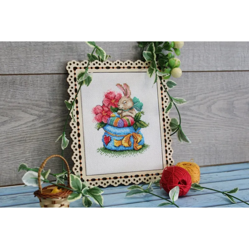 Bunny in flowers SM-648