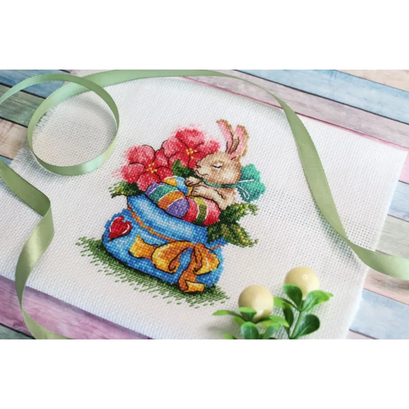 Bunny in flowers SM-648 (D)