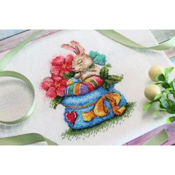 Lapin dans les fleurs SM-648