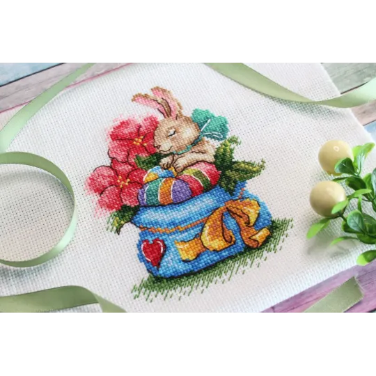 Bunny in flowers SM-648 (D)