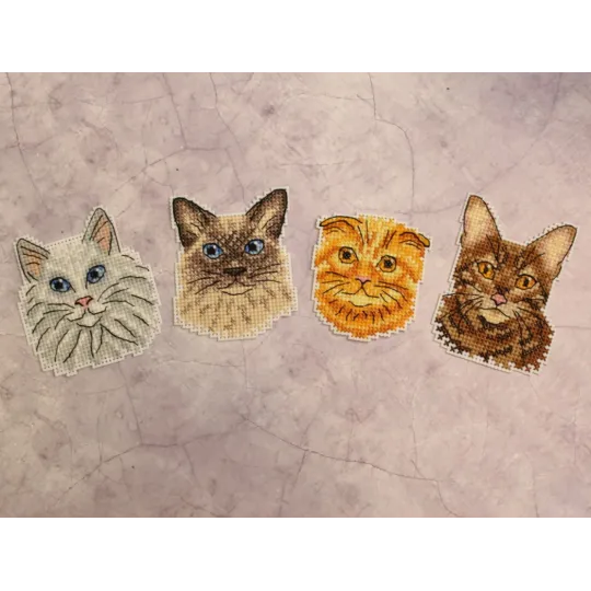 Cats. Magnets SR-824