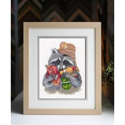 Енот-рукодельница S1474