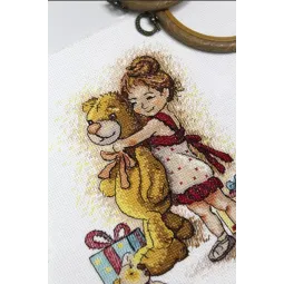 Girl with a bear SM-632