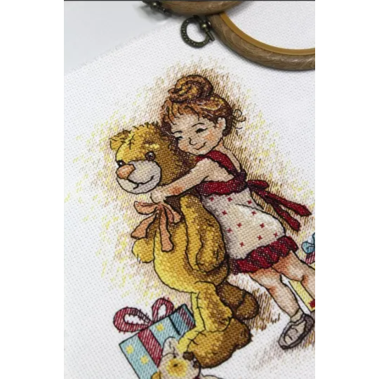 Mädchen mit Bär SM-632