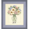 Fleurs dans un grand vase D35228